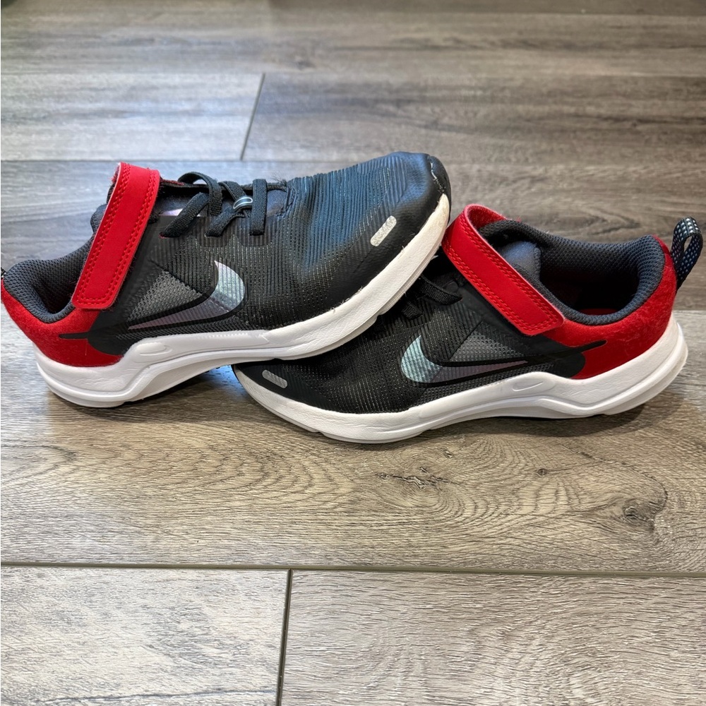 Nike Boy’s Black and Red Sneakers